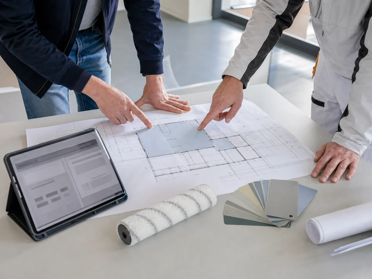 Facility manager en schilder berekenen projectspecifieke coatingkosten